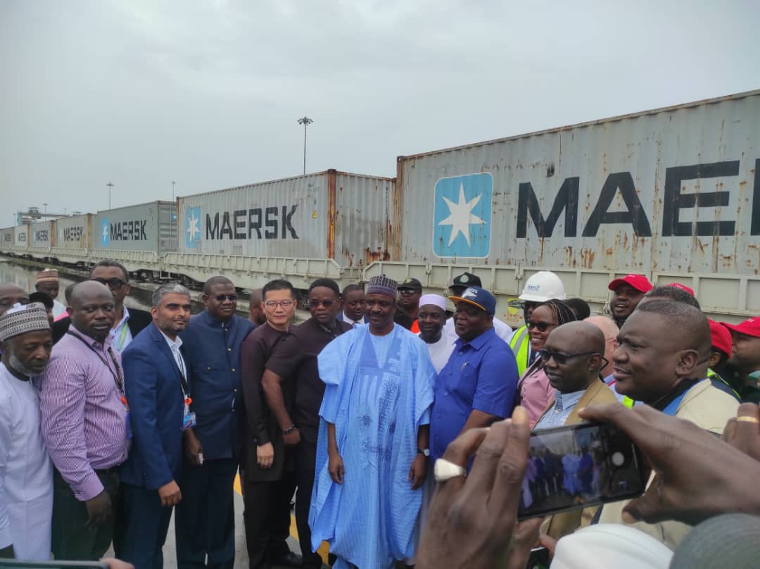FG inaugurates freight services on Apapa-Ibadan cargo rail