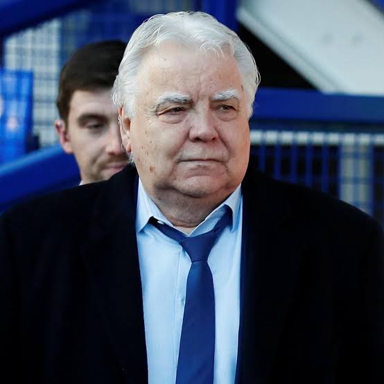 Everton chairman Bill Kenwright dies at 78